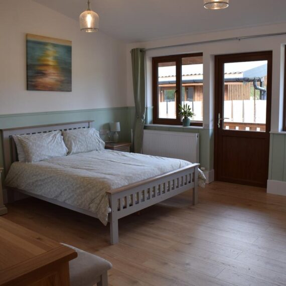 Mid Wales Lodges_Lime Lodge_Bedroom_1