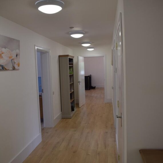 Mid Wales Lodges_Lime Lodge_hall_2
