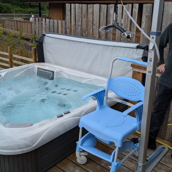 Gantry hoist & shower chair_Mid Wales Lodges_2