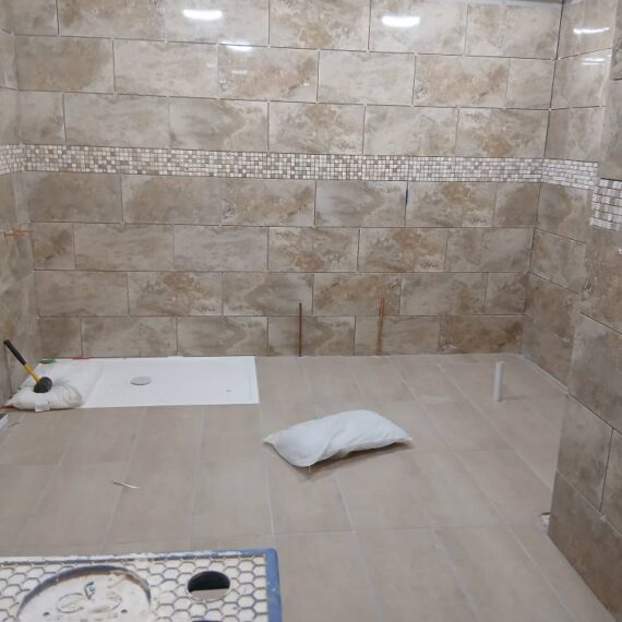 Bathroom tiling Oak Lodge_Oct 2025_13