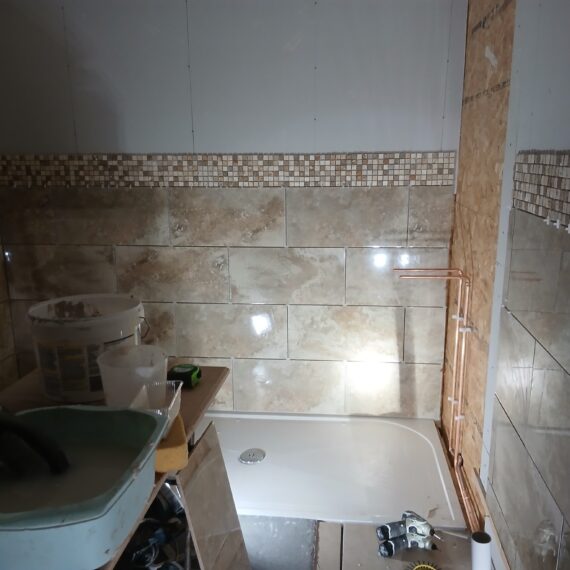 Bathroom tiling Oak Lodge_Oct 2025_2