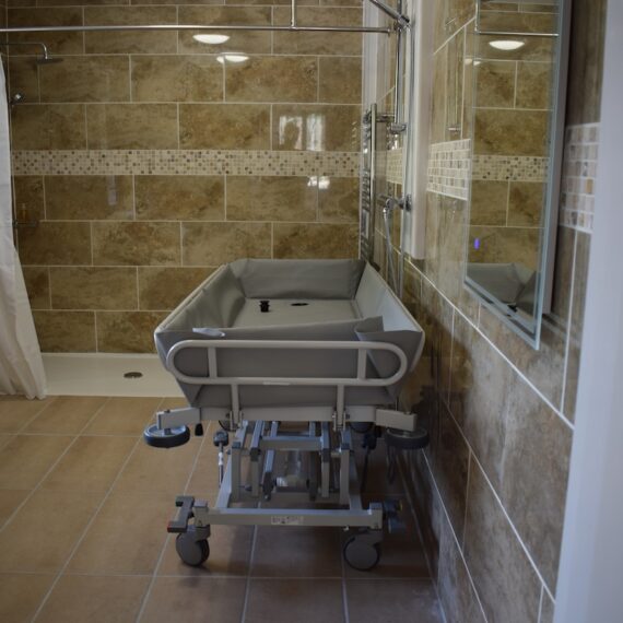 Oak Lodge_bathroom_6
