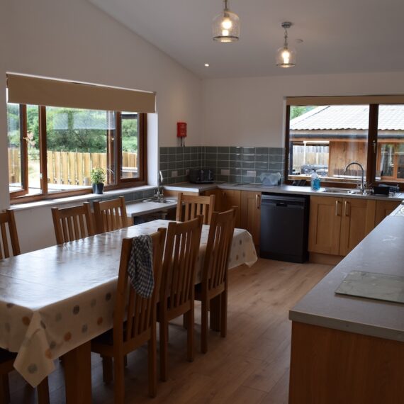 Oak Lodge_kitchen_1